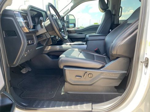 Used 2025 Ford F250 Lariat w/ Lariat Ultimate Package AWD/4WD image 15