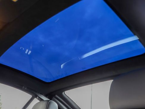 Used 2014 Mercedes-Benz SL 63 AMG image 30