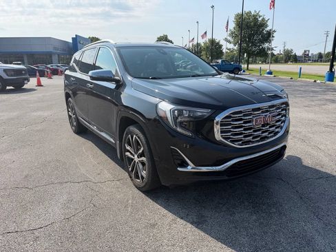 Used 2019 GMC Terrain Denali w/ Advanced Safety Package AWD/4WD image 2