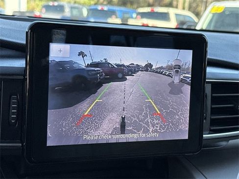 Certified 2021 Ford Explorer XLT w/ Equipment Group 202A image 29