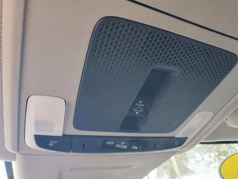 Used 2023 Honda CR-V EX image 33