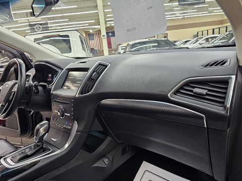Used 2015 Ford Edge Titanium w/ Equipment Group 301A FWD image 23