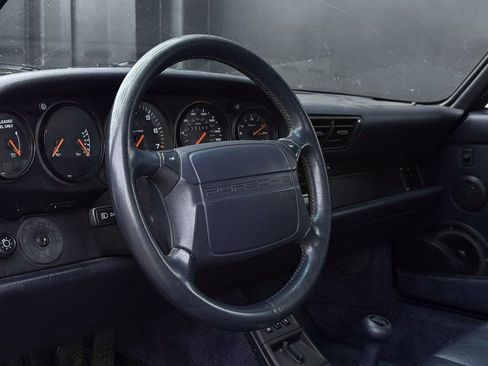 Used 1992 Porsche 911 Carrera image 17