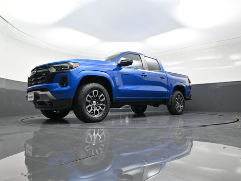 Used 2024 Chevrolet Colorado Z71 w/ Z71 Convenience Package 2 image 11