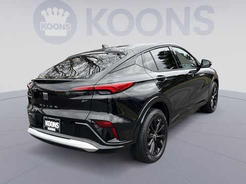 Used 2024 Buick Envista Sport Touring image 7