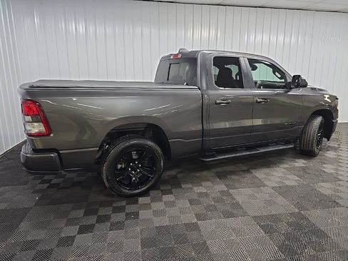 Used 2022 RAM 1500 Big Horn w/ Night Edition AWD/4WD image 3