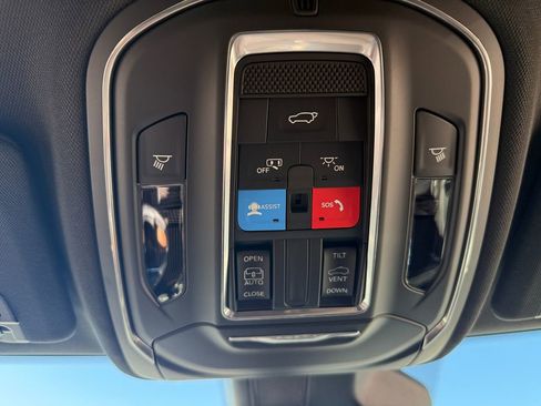 New 2025 Jeep Grand Cherokee L Laredo w/ Luxury Tech Group I image 25