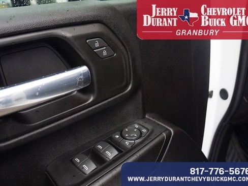 Used 2025 Chevrolet Silverado 2500 Custom w/ Custom Value Package image 16