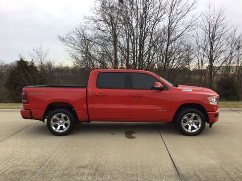 Used 2022 RAM 1500 Big Horn AWD/4WD image 2