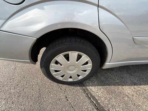 Used 2004 Ford Focus SE FWD image 27
