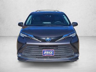 Used 2023 Toyota Sienna XLE video 2
