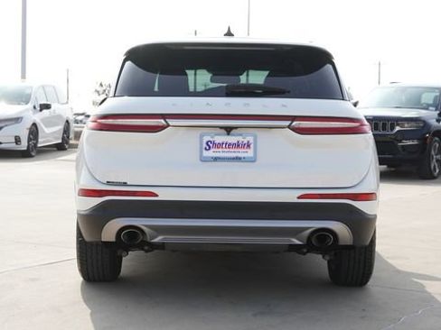Used 2022 Lincoln Corsair AWD w/ Equipment Group 101A image 8