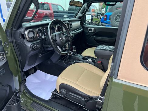 Used 2021 Jeep Wrangler Sport AWD/4WD image 23