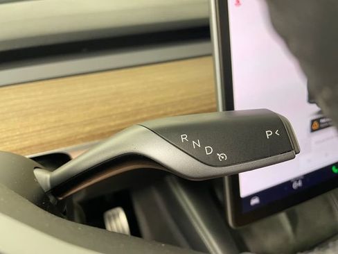 Used 2022 Tesla Model Y Performance AWD/4WD image 5