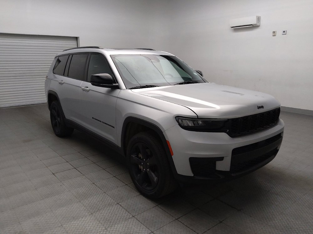 Used 2023 Jeep Grand Cherokee L Laredo RWD image 14