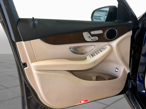 Used 2019 Mercedes-Benz GLC 300 image 20