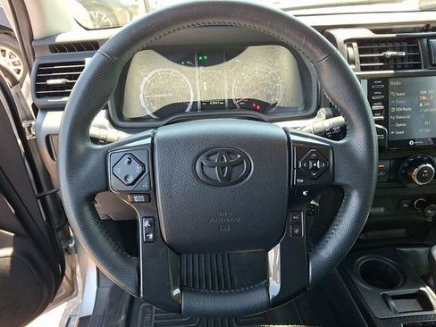 Used 2024 Toyota 4Runner TRD Off-Road AWD/4WD image 15