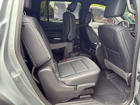 Used 2025 Chevrolet Traverse Z71 w/ Enhanced Driving Package AWD/4WD image 58