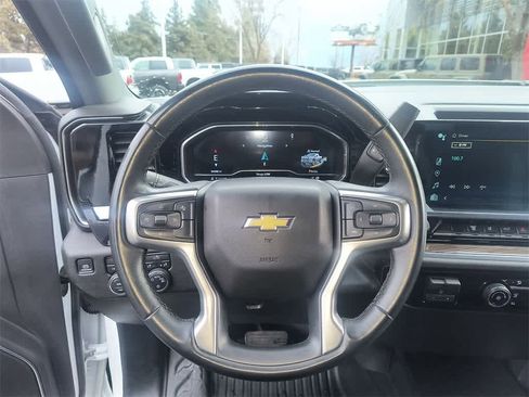 Used 2024 Chevrolet Silverado 3500 LT image 14
