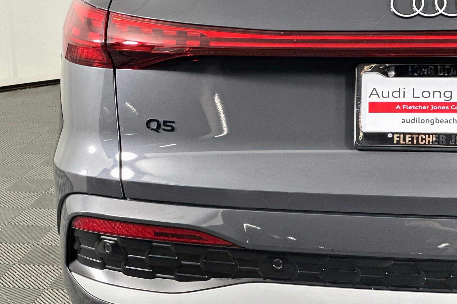 Used 2025 Audi Q5 Premium w/ Premium Plus AWD/4WD image 17