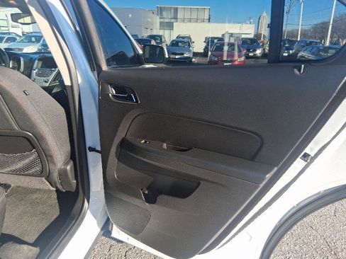 Used 2015 Chevrolet Equinox LT w/ Driver Convenience Package image 24