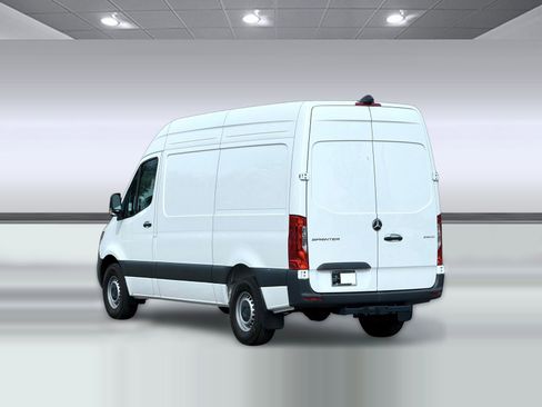 New 2025 Mercedes-Benz Sprinter 2500 image 2