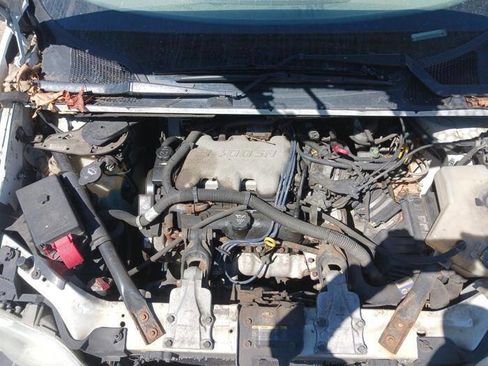 Used 2004 Pontiac Montana Extended w/ Climate Package FWD image 39