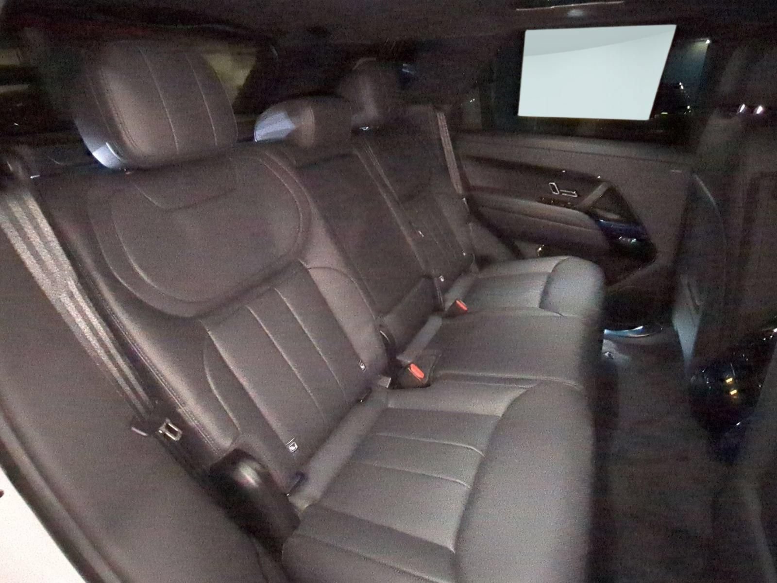 New 2026 Land Rover Range Rover Sport SE AWD/4WD image 29