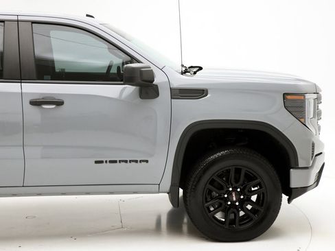 Used 2024 GMC Sierra 1500 Pro w/ Graphite Edition image 4
