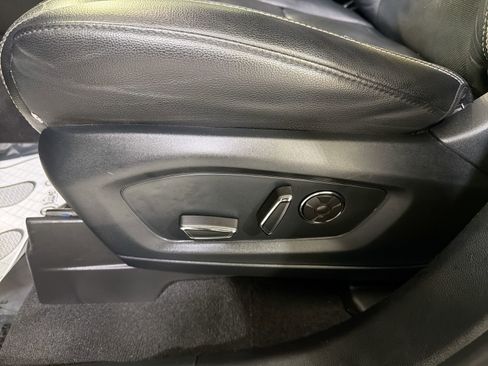 Used 2020 Ford Explorer ST w/ ST Street Pack image 11