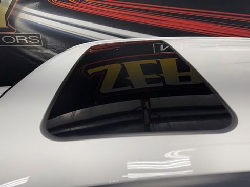 Used 2023 Toyota Tacoma Limited image 8