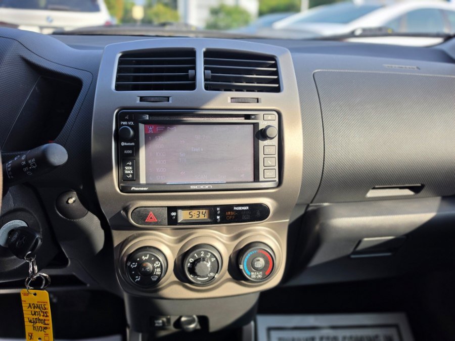 Used 2014 Scion xD FWD image 15