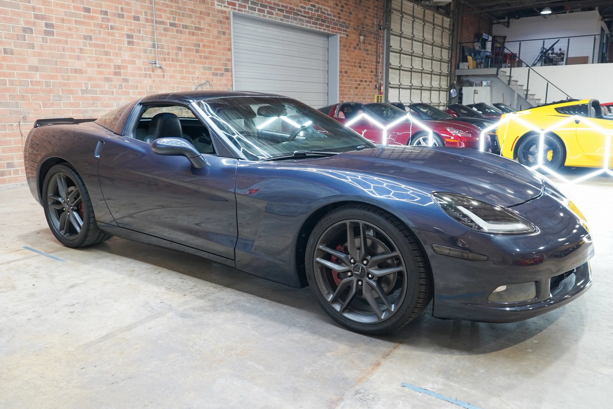 Used 2013 Chevrolet Corvette Coupe w/ Battery Protection Package RWD image 2