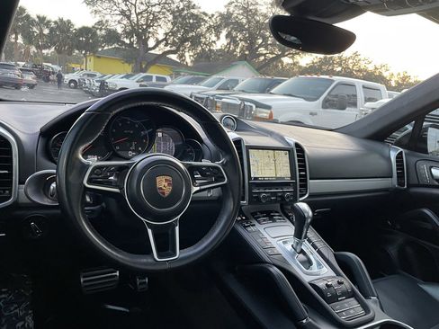 Used 2016 Porsche Cayenne GTS image 13