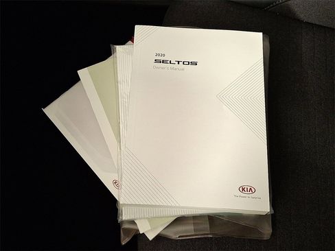 Used 2021 Kia Seltos S image 26