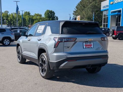 New 2026 Chevrolet Equinox LT w/ Convenience Package II FWD image 5