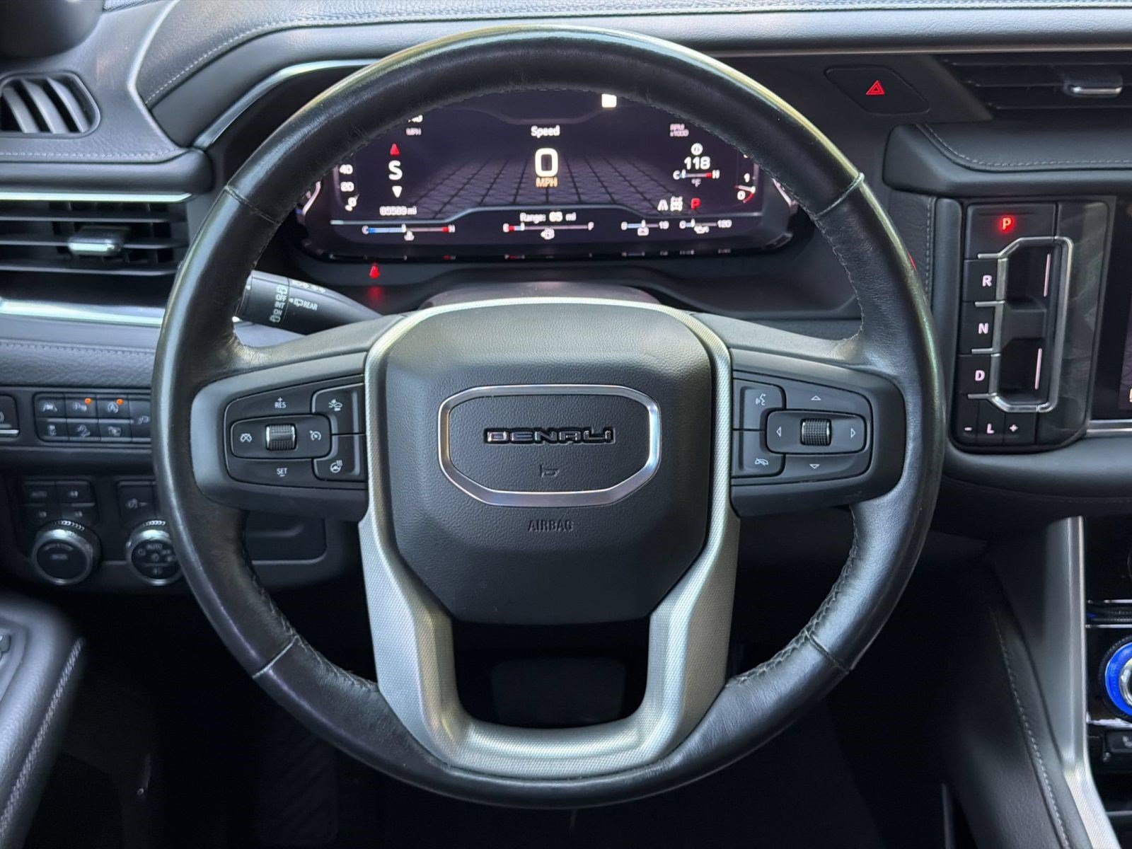 Used 2022 GMC Yukon Denali AWD/4WD image 11