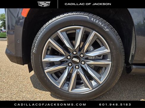Used 2022 Cadillac Escalade Sport Platinum AWD/4WD image 34