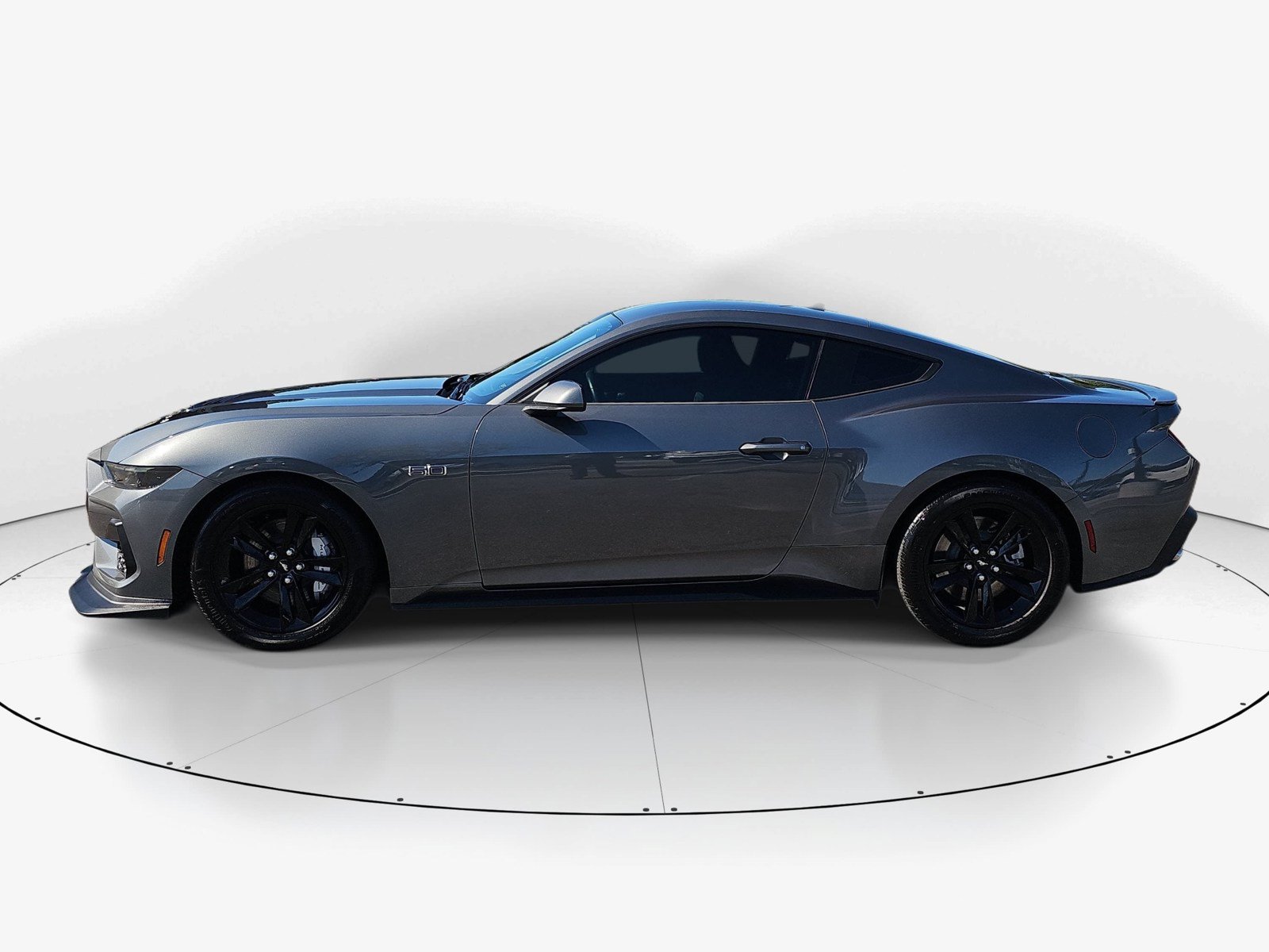 Used 2025 Ford Mustang GT RWD image 7