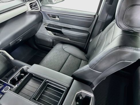 Certified 2025 Toyota Tundra Limited AWD/4WD image 23