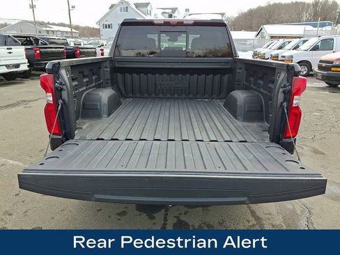 Used 2023 Chevrolet Silverado 1500 High Country w/ Technology Package image 32