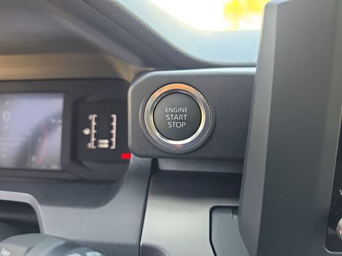 New 2026 Toyota 4Runner SR5 AWD/4WD image 22