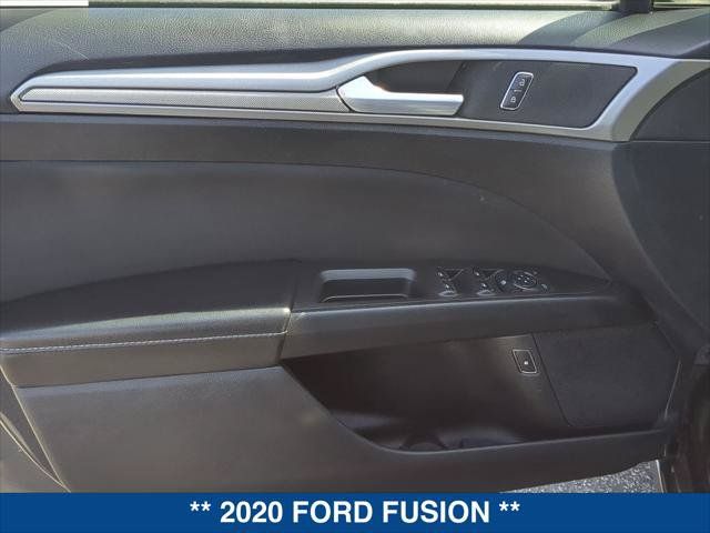 Used 2020 Ford Fusion SE FWD image 10
