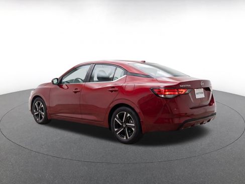 Used 2025 Nissan Sentra SV FWD image 7