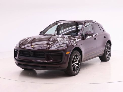 Used 2026 Porsche Macan AWD/4WD image 1