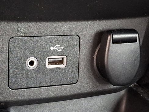 Used 2022 Nissan Rogue Sport SV w/ Technology Package image 23