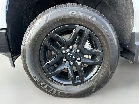 Used 2022 Chevrolet Silverado 1500 LT Trail Boss w/ Convenience Package II image 30