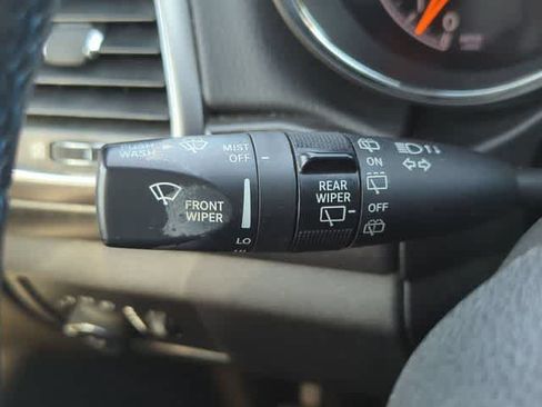 Used 2018 Jeep Grand Cherokee Laredo AWD/4WD image 25