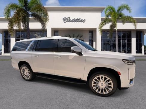 Certified 2024 Cadillac Escalade ESV Premium Luxury RWD image 17