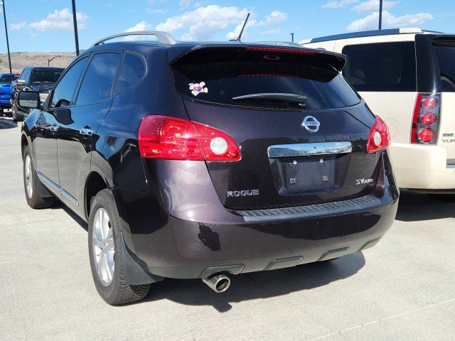 Used 2013 Nissan Rogue SV w/ Premium Pkg AWD/4WD image 2
